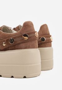 Renee - Brązowe Perforowane Sneakersy ze Skóry Naturalnej na Platformie i Koturnie Risyla. Kolor: brązowy. Materiał: skóra. Obcas: na koturnie #8