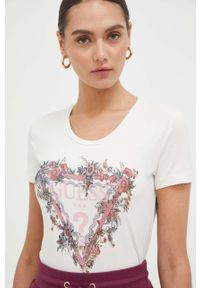 Guess t-shirt damski kolor beżowy. Kolor: beżowy. Materiał: bawełna, dzianina. Styl: klasyczny #5