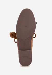 Renee - Brązowe Mokasyny VICES ze Skórzaną Wkładką i Pomponami Loraerin. Nosek buta: okrągły. Kolor: brązowy. Materiał: skóra. Wzór: aplikacja. Obcas: na obcasie. Wysokość obcasa: niski #3