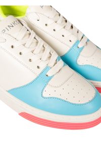 Pinko Sneakersy "Rayen" | 101465 A0YR | Kobieta | Biały. Okazja: na co dzień. Nosek buta: okrągły. Kolor: biały. Wzór: nadruk