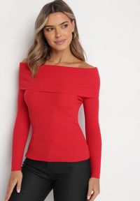 Born2be - Czerwony Sweter Bluzka Hiszpanka z Odkrytymi Ramionami Lelian. Typ kołnierza: dekolt hiszpanka. Kolor: czerwony. Materiał: dzianina, prążkowany. Długość: długie #2