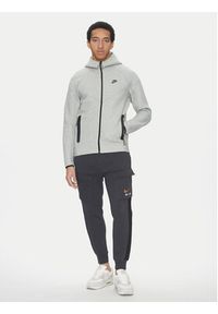 Nike Bluza FB7921 063 Szary Regular Fit. Kolor: szary. Materiał: bawełna