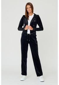 Juicy Couture - JUICY COUTURE Czarna bluza Madison. Kolor: czarny. Materiał: poliester. Wzór: aplikacja #6