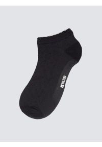 Big-Star - Stopki damskie z ozdobną falbanką z wiskozy czarne Casandra 906. Kolor: czarny. Materiał: wiskoza. Wzór: ze splotem, ażurowy #1