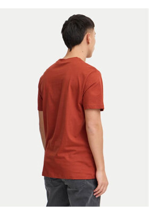 Blend T-Shirt 20717160 Czerwony Regular Fit. Kolor: czerwony. Materiał: bawełna