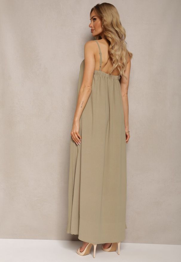 Renee - Zielona Sukienka z Regulowanymi Ramiączkami i Wiązaniem przy Szyi Qloenma. Okazja: na co dzień. Kolor: zielony. Długość rękawa: na ramiączkach. Typ sukienki: proste. Styl: elegancki, casual