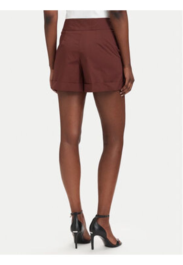 Patrizia Pepe Szorty materiałowe 2P1751/A9B9-B887 Brązowy ciemny Regular Fit. Kolor: brązowy. Materiał: bawełna
