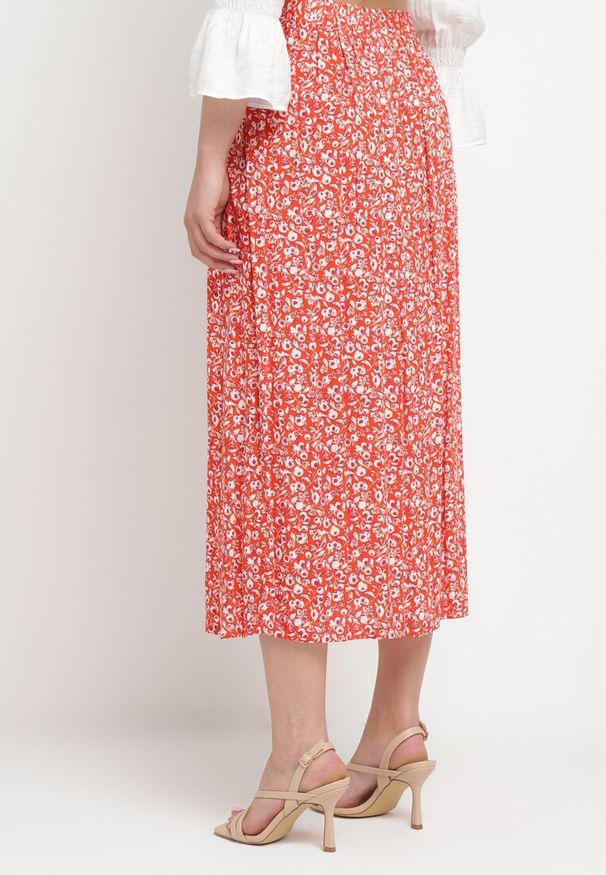 Born2be - Czerwona Spódnica Midi z Wiskozy z Mocnym Rozcięciem na Boku Aliratta. Kolor: czerwony. Materiał: wiskoza. Styl: elegancki