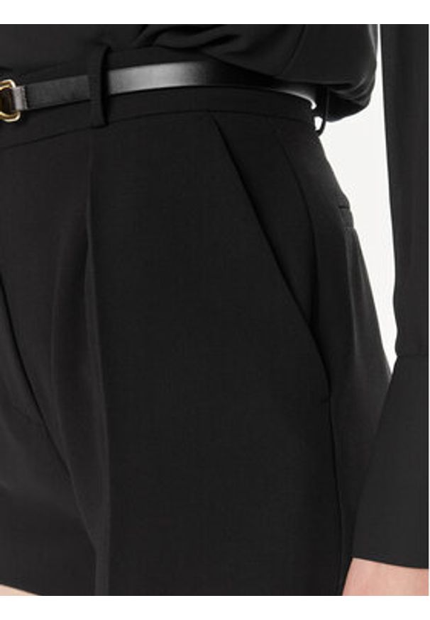 Elisabetta Franchi Szorty materiałowe SH-005-42E2-V350 Czarny Regular Fit. Kolor: czarny. Materiał: syntetyk