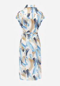 Born2be - Niebieska Koszulowa Sukienka Midi z Materiałowym Paskiem i Krótkimi Rękawami Brala. Okazja: do pracy, na co dzień, na spotkanie biznesowe. Kolor: niebieski. Materiał: materiał. Długość rękawa: krótki rękaw. Sezon: wiosna, lato. Typ sukienki: koszulowe. Styl: biznesowy, klasyczny, casual. Długość: midi #4