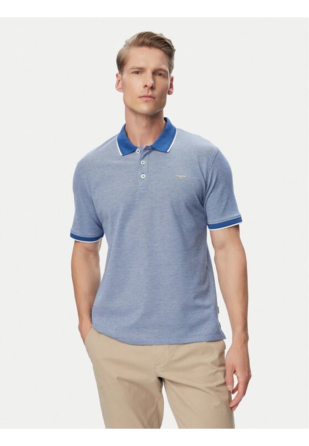Jack & Jones Polo Blualves 12274681 Niebieski Regular Fit. Typ kołnierza: polo. Kolor: niebieski. Materiał: bawełna