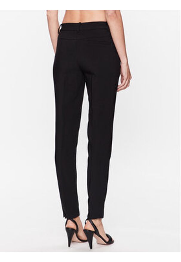 Bruuns Bazaar Spodnie materiałowe Cindy BBW2727 Czarny Slim Fit. Kolor: czarny. Materiał: materiał, wiskoza, syntetyk