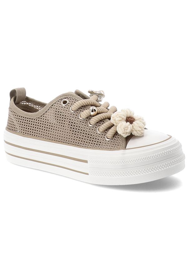 Sneakersy damskie Filippo, cholewka z materiału tekstylnego siateczkowego wiązanie z przodu na solidnej podeszwie, beżowe, DTN7855/26. Okazja: na co dzień. Kolor: beżowy. Materiał: materiał. Szerokość cholewki: normalna. Wzór: kwiaty, ażurowy. Styl: elegancki, klasyczny, casual