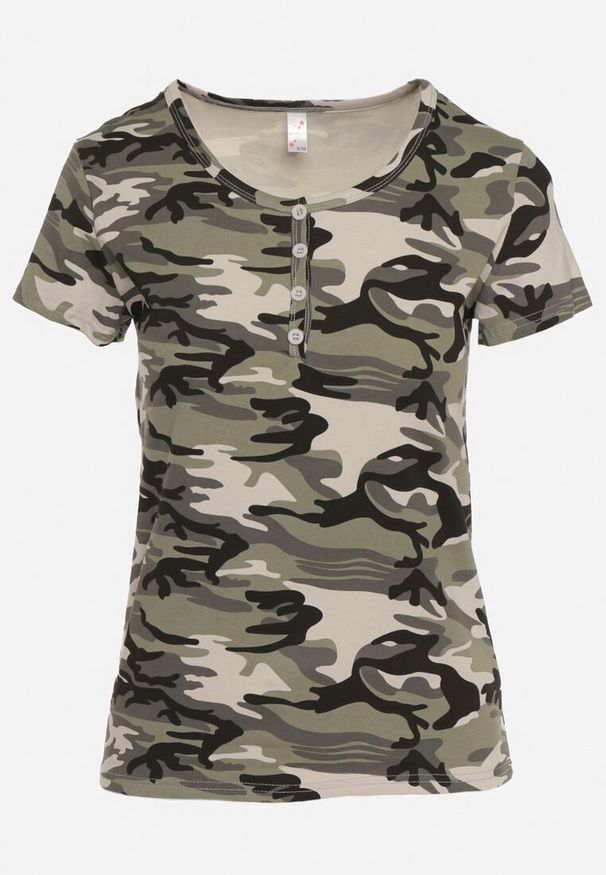 Born2be - Zielony Bawełniany T-shirt w Moro Navaria. Okazja: na co dzień. Kolor: zielony. Materiał: bawełna. Wzór: moro. Styl: casual, militarny