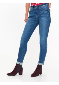 TOP SECRET - Jeansowe spodnie damskie z lampasem. Okazja: na co dzień. Stan: podwyższony. Kolor: niebieski. Materiał: jeans. Sezon: zima, jesień. Styl: casual #2