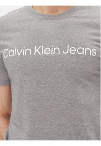 Calvin Klein Jeans T-Shirt J30J322552 Szary Slim Fit. Kolor: szary. Materiał: bawełna #3