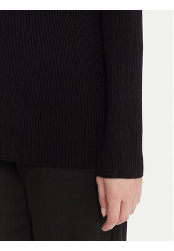 Kontatto Golf 3M0817C Czarny Regular Fit. Typ kołnierza: golf. Kolor: czarny. Materiał: syntetyk