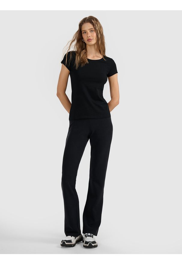 4f - 4F T-shirt regular gładki damski M. Kolor: czarny. Materiał: bawełna, dzianina. Wzór: gładki