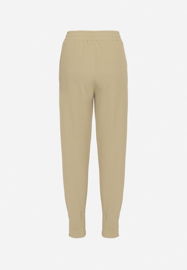 Born2be - Jasnozielone Casualowe Spodnie z Gumką w Talii i Kieszeniami Tevinea. Okazja: na co dzień. Kolor: zielony. Materiał: len. Styl: casual