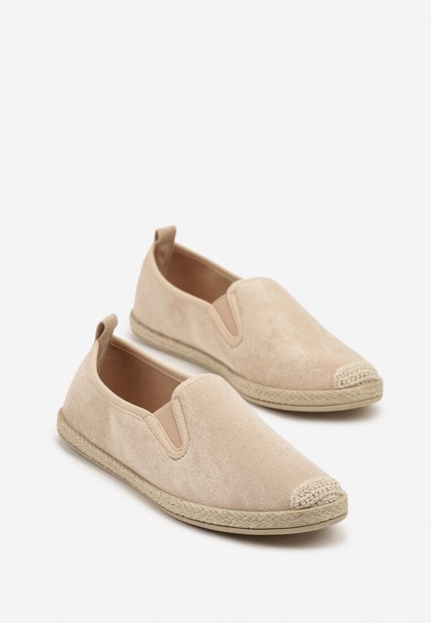 Renee - Beżowe Espadryle ze Zdobieniami z Plecionki i Elastycznymi Wstawkami Nitaziela. Okazja: na co dzień. Kolor: beżowy. Materiał: jeans. Wzór: aplikacja. Styl: elegancki, casual