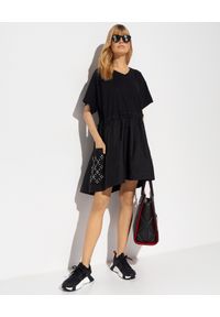 MONCLER - Czarna sukienka midi. Kolor: czarny. Materiał: bawełna. Długość: midi