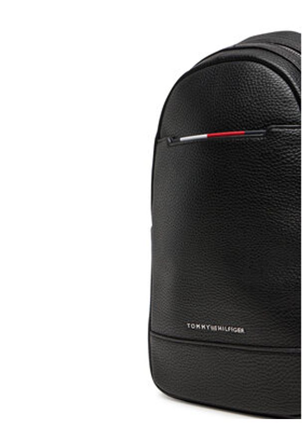 TOMMY HILFIGER - Tommy Hilfiger Plecak Th Central Sling Bag AM0AM13575 Czarny. Kolor: czarny. Materiał: skóra