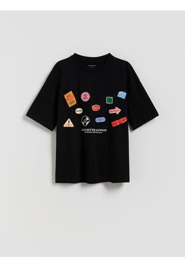 Reserved - Bawełniany t-shirt z nadrukiem - czarny. Kolor: czarny. Materiał: bawełna. Wzór: nadruk