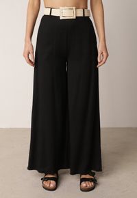 Born2be - Czarne Spodnie z Wiskozą o Szerokim Kroju z Wysokim Stanem i Paskiem Larailure. Okazja: na co dzień, do pracy. Stan: podwyższony. Kolor: czarny. Materiał: wiskoza. Długość: krótkie. Sezon: wiosna, lato. Styl: casual #2