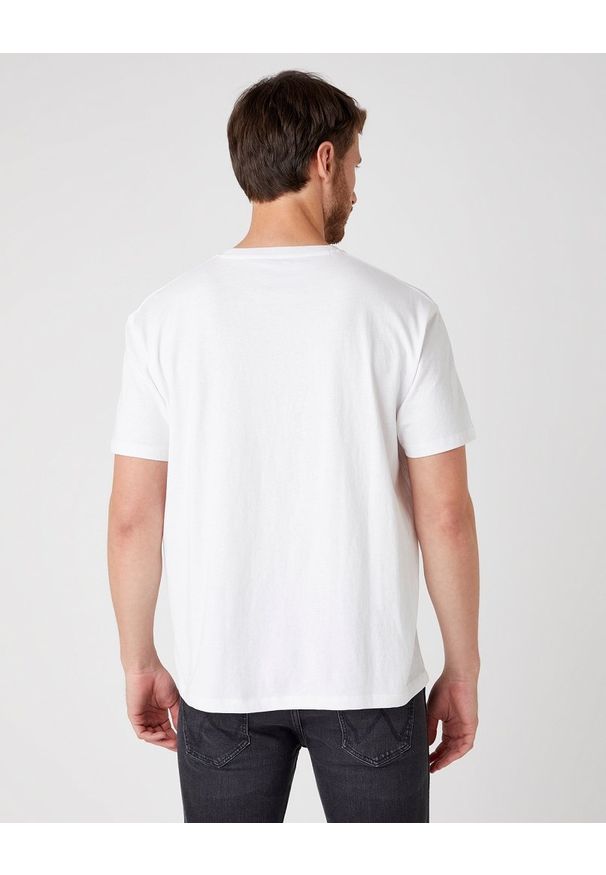 Wrangler - T-SHIRT MĘSKI WRANGLER SS CAR TEE WHITE W7APGF989 112131357