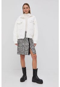 Miss Sixty Sweter damski kolor biały z półgolfem. Okazja: na co dzień. Kolor: biały. Materiał: dzianina. Długość rękawa: długi rękaw. Długość: długie. Styl: casual #3