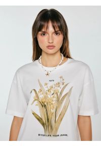 Big-Star - Koszulka damska z nadrukiem biała Lika 100. Okazja: na co dzień. Kolor: biały. Materiał: jeans, dzianina. Wzór: nadruk. Sezon: lato. Styl: elegancki, klasyczny, casual #5