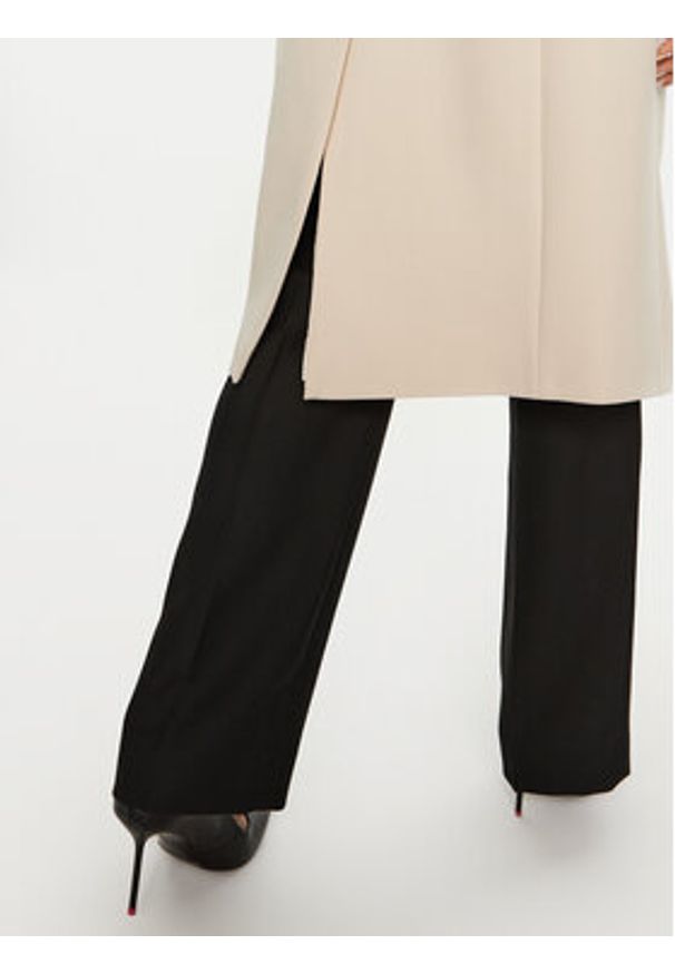 Artigli Płaszcz przejściowy ACCP000638 Beżowy Regular Fit. Kolor: beżowy. Materiał: syntetyk