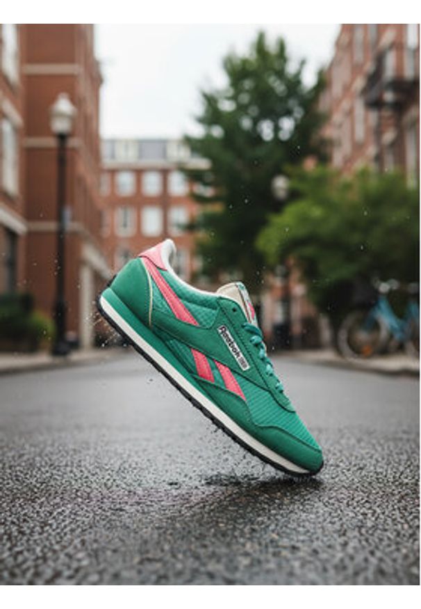 Reebok Sneakersy EOSS-CLASSIC AZ 100230792 Zielony. Kolor: zielony. Materiał: zamsz, skóra. Model: Reebok Classic