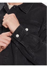 Calvin Klein Jeans Kurtka jeansowa J30J324233 Czarny Regular Fit. Kolor: czarny. Materiał: bawełna #4