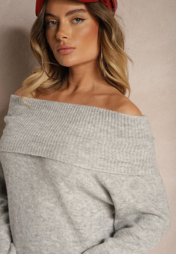 Renee - Szary Golf z Wełną Wiskozą i Wywiniętym Dekoltem Hedita. Okazja: na co dzień. Typ kołnierza: golf. Kolor: szary. Materiał: wełna, wiskoza. Styl: klasyczny, casual