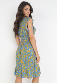 Born2be - Niebieska Rozkloszowana Sukienka z Wiskozy Ozdobiona Metalicznym Nadrukiem Elulaia. Typ kołnierza: kołnierz z falbankami. Kolor: niebieski. Materiał: wiskoza. Wzór: aplikacja, nadruk. Typ sukienki: kopertowe #5