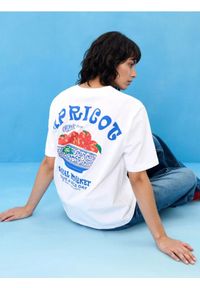 Sinsay - Bawełniana koszulka z nadrukiem - biały. Kolor: biały. Materiał: bawełna. Wzór: nadruk #1