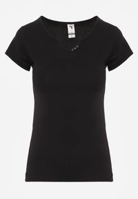 Renee - Czarny T-shirt Petomeine. Okazja: do domu, na co dzień. Kolor: czarny. Materiał: bawełna, dzianina. Długość rękawa: krótki rękaw. Długość: krótkie. Wzór: aplikacja. Styl: sportowy, casual #5