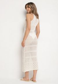 Born2be - Beżowa Sukienka o Taliowanym Kroju z Ażurowej Dzianiny Tiamisse. Kolor: beżowy. Materiał: dzianina. Wzór: ażurowy. Sezon: lato. Typ sukienki: oversize. Styl: elegancki #3