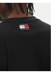 TOMMY HILFIGER - Tommy Hilfiger T-Shirt F1 Movie MW0MW41390 Czarny Regular Fit. Kolor: czarny. Materiał: bawełna #5