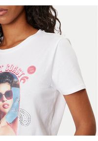 Guess T-Shirt Ss Malibu Girl Easy W4GI54 K9RM1 Biały Regular Fit. Kolor: biały. Materiał: bawełna #4