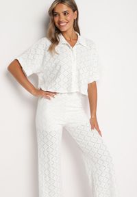 Born2be - Biały Komplet Ażurowy Krótka Koszula Zapinana na Guziki Spodnie z Gumką w Talii Rivasheas. Kolor: biały. Wzór: ażurowy