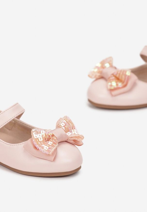 Born2be - Różowe Balerinki Tryphadina. Zapięcie: rzepy. Kolor: różowy. Wzór: aplikacja. Styl: elegancki