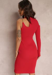 Renee - Czerwona Dzianinowa Sukienka z Wycięciami Emberleigh. Kolor: czerwony. Materiał: dzianina. Długość rękawa: na ramiączkach. Wzór: aplikacja. Styl: klasyczny, elegancki. Długość: midi #4