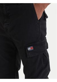 Tommy Jeans Spodnie cargo Otis DM0DM22403 Czarny Regular Fit. Kolor: czarny. Materiał: bawełna #2