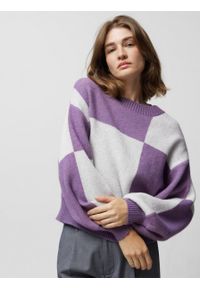 outhorn - Sweter o kroju boxy damski - kolorowy. Materiał: poliester, prążkowany, poliamid, materiał, akryl, dzianina. Wzór: kolorowy