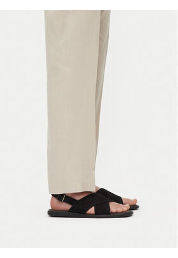 Lasocki Sandały GRAZER-15 MI25 Czarny. Kolor: czarny. Materiał: skóra, nubuk