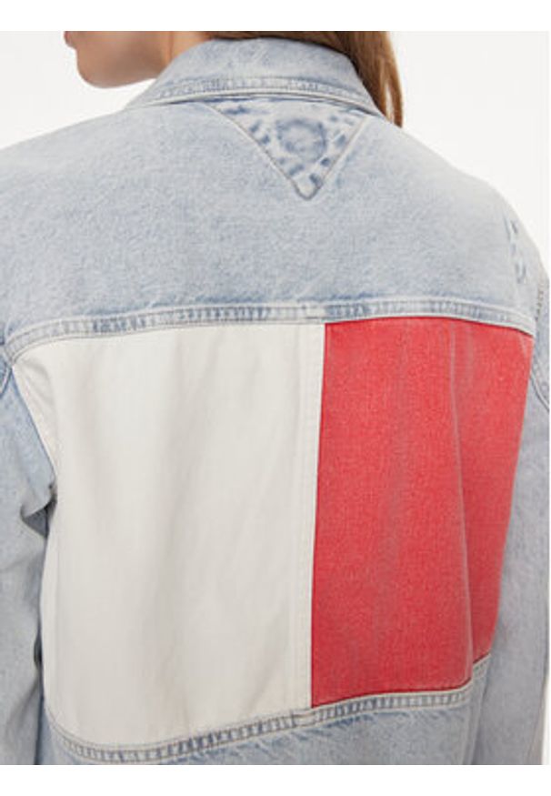 Tommy Jeans Kurtka jeansowa Flag DW0DW18331 Niebieski Regular Fit. Kolor: niebieski. Materiał: bawełna