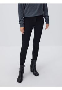 Reserved - Legginsy z wiskozą - czarny. Kolor: czarny. Materiał: wiskoza #1