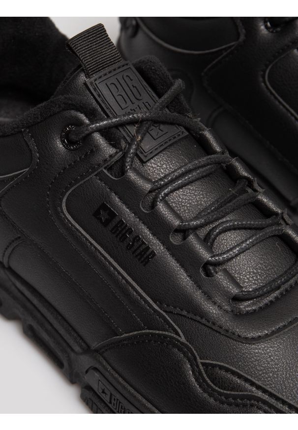 Big-Star - Sneakersy męskie ze skóry ekologicznej czarne OO174584 906. Okazja: na co dzień. Nosek buta: okrągły. Kolor: czarny. Materiał: skóra ekologiczna